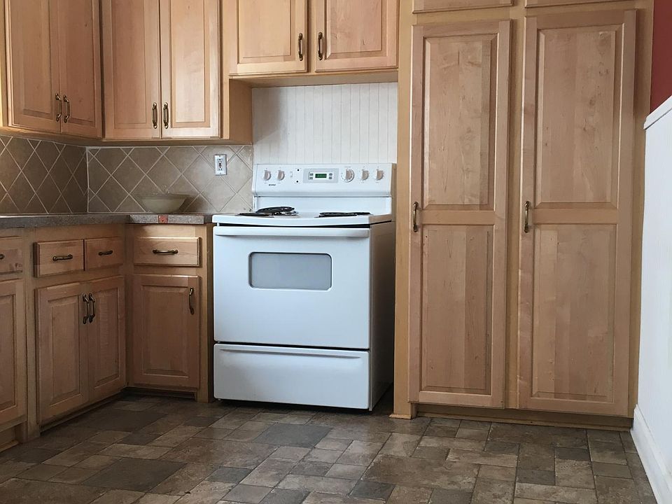 1st image of 16 Fairfield Ave