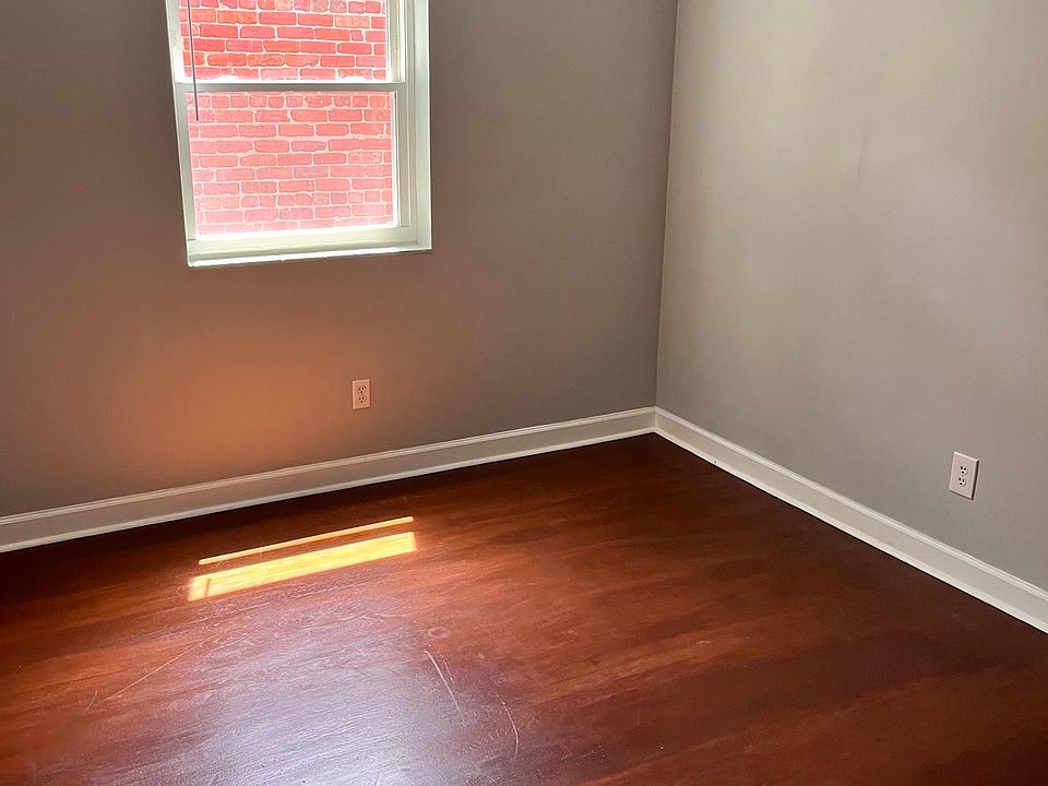 1st image of 3024 Park Ave APT 4