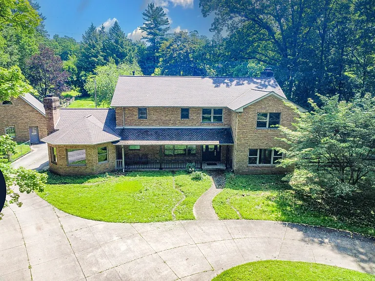 3423 Yellow Creek Rd — Photo 130