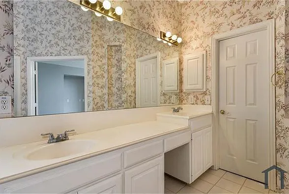 4421 Maize Dr — Photo 10