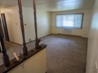 8903 N Michele St #7, Milwaukee, WI 53224