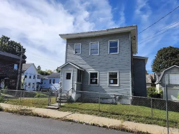 38 Division St, Gloversville, NY 12078