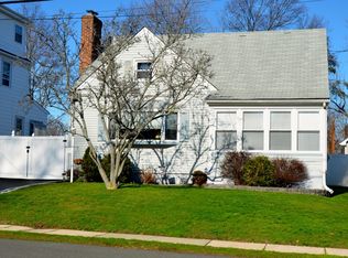 176 Indian Run Pkwy N, Union, NJ 07083