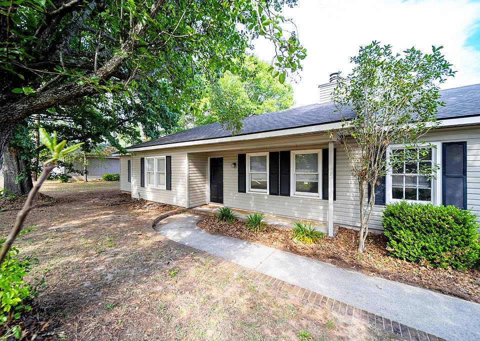 1st image of 2111 Gornto Rd