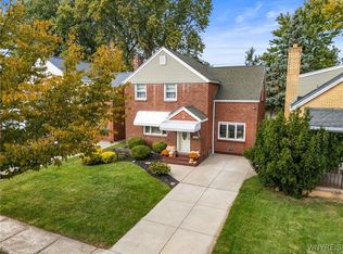 98 Ridgewood Rd, Buffalo, NY 14220