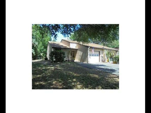 908 Belle Oak Dr, Leesburg, FL 34748