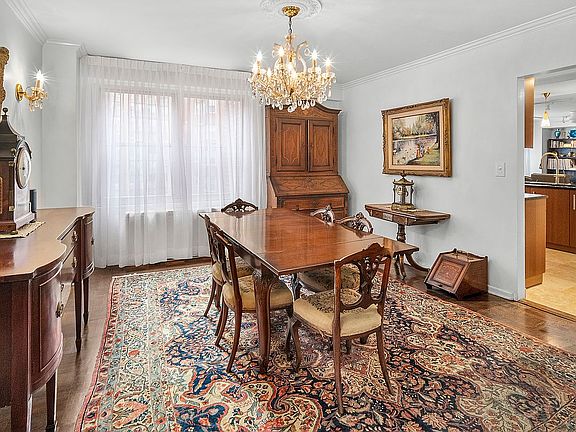 4th image of 75 E End Ave #8AB