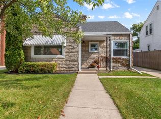 2442 S 77th St, West Allis, WI 53219