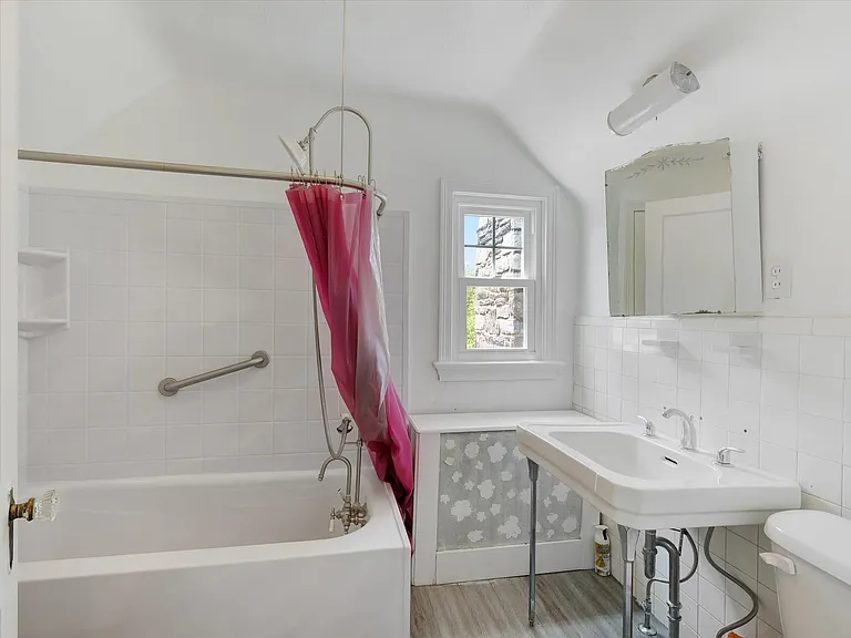 304 Winding Way — Photo 23