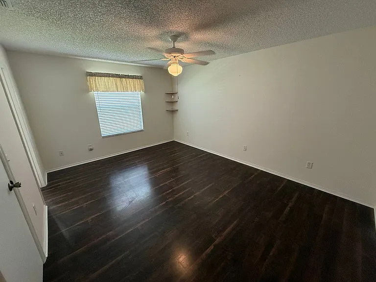 2829 Burgos Dr — Photo 18