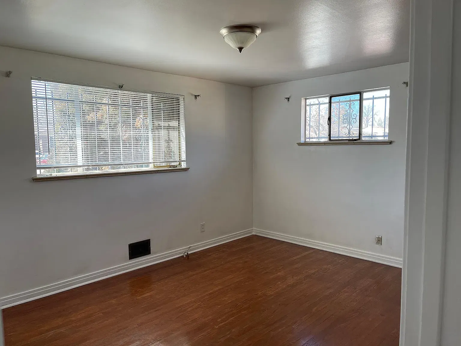 3 bed, 1561 sqft, $2,395 — Photo 4