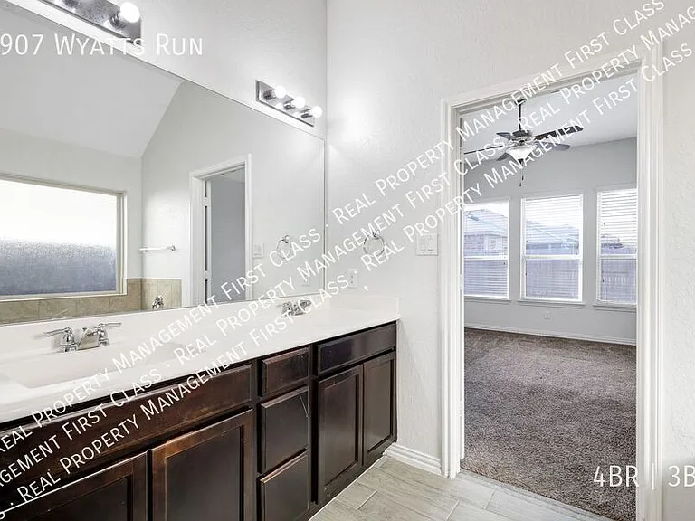8907 Wyatts Run — Photo 15