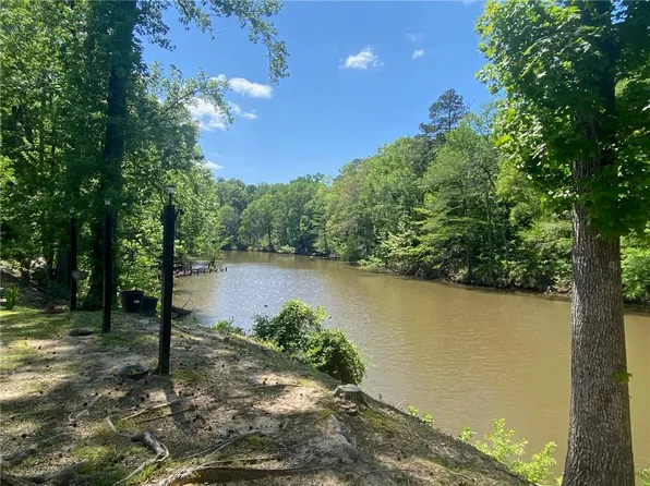 202 Betty Dr, Jonesville, LA 71343