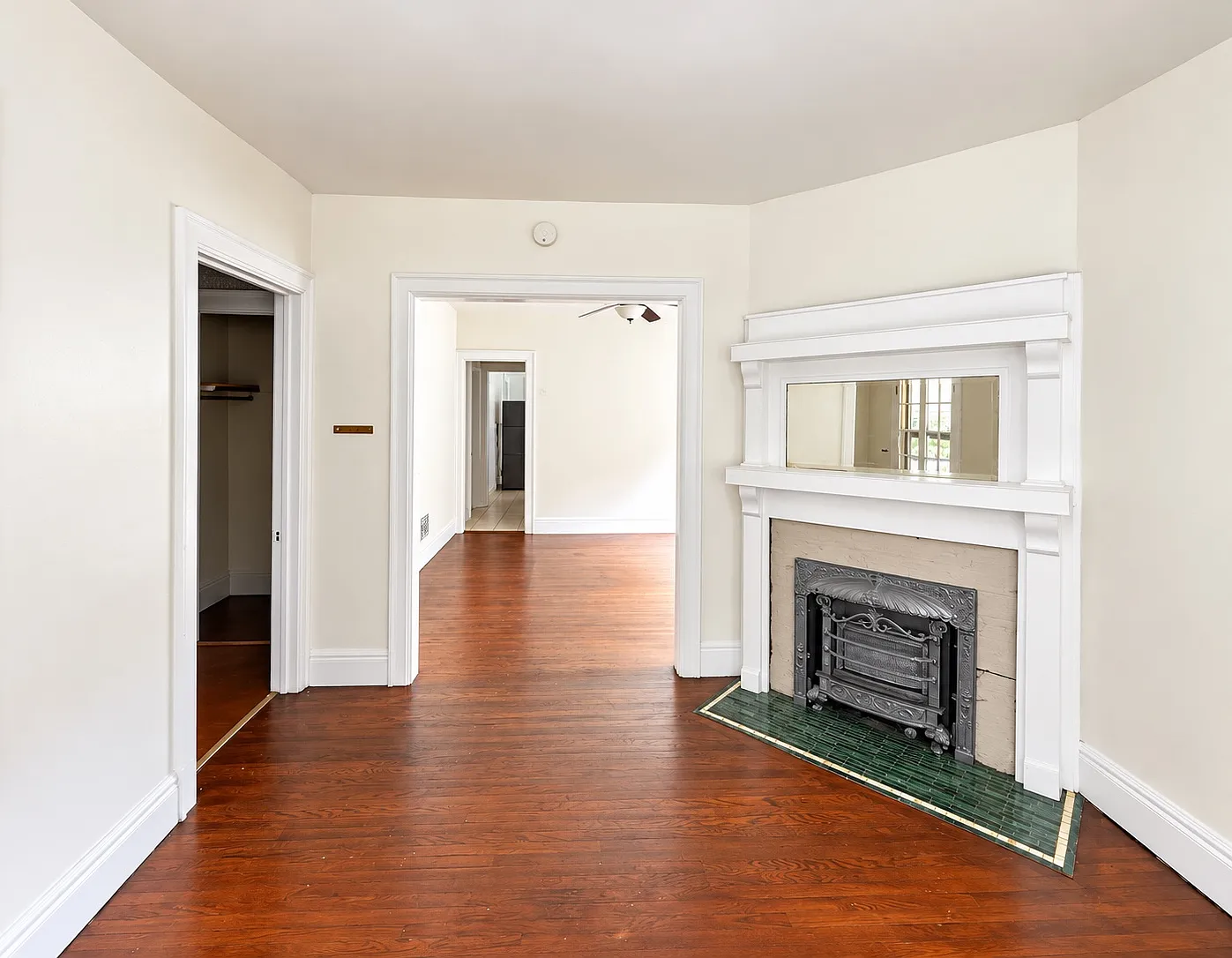 2 bed, 1300 sqft, $1,600 — Photo 4