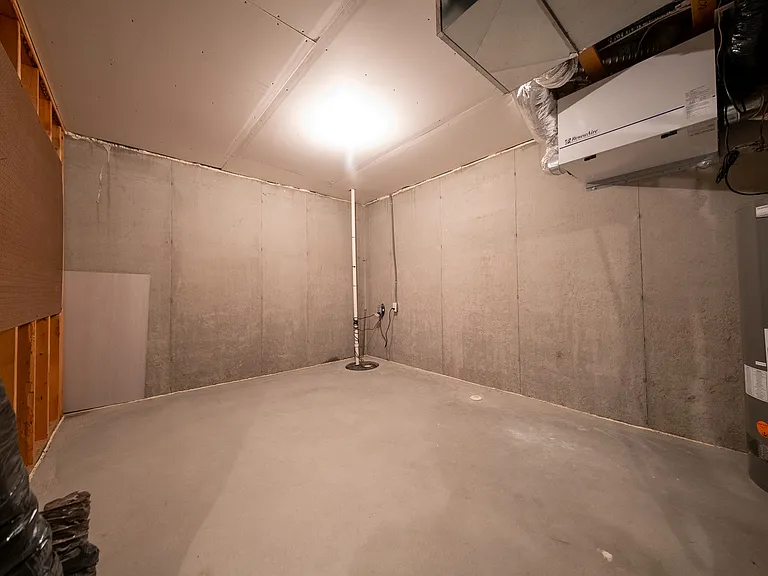 15430 Eagle Creek Way — Photo 34