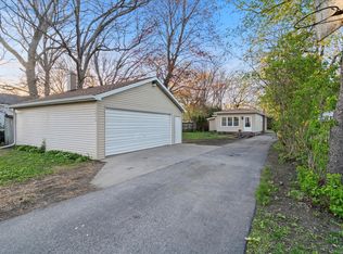 1416 3rd St, Winthrop Harbor, IL 60096