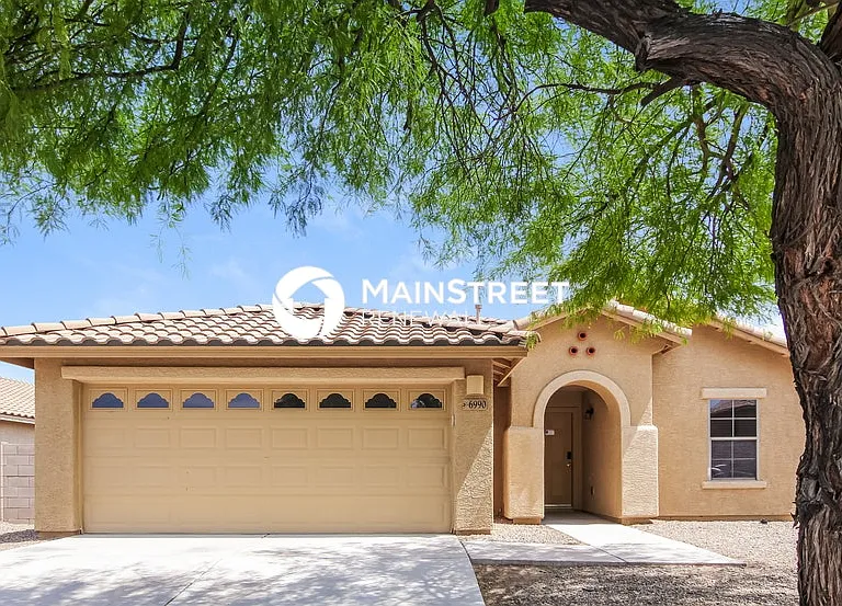6990 W Festival Way — Photo 1