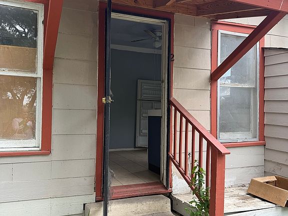4th image of 2826 ROSELAWN RD