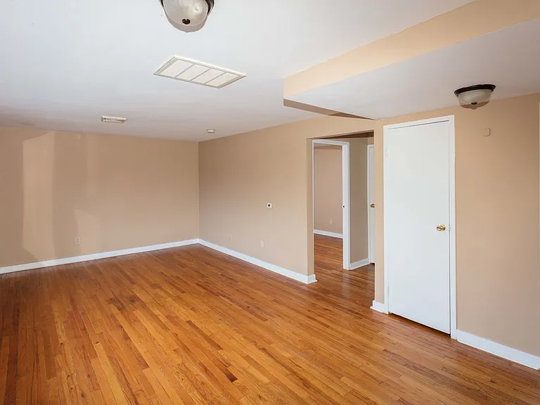 Newell Heights Apartments — Photo 13