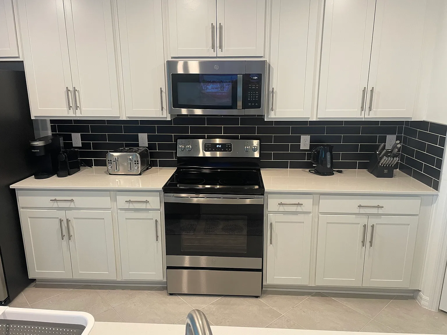 2 bed, 1366 sqft, $2,800 — Photo 3