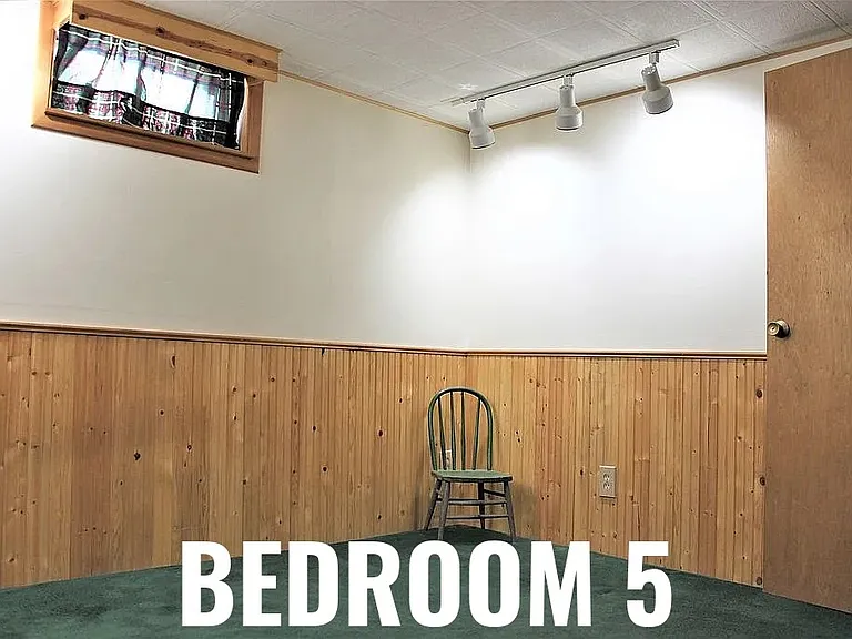 6532 N Drumheller St #5 — Photo 3