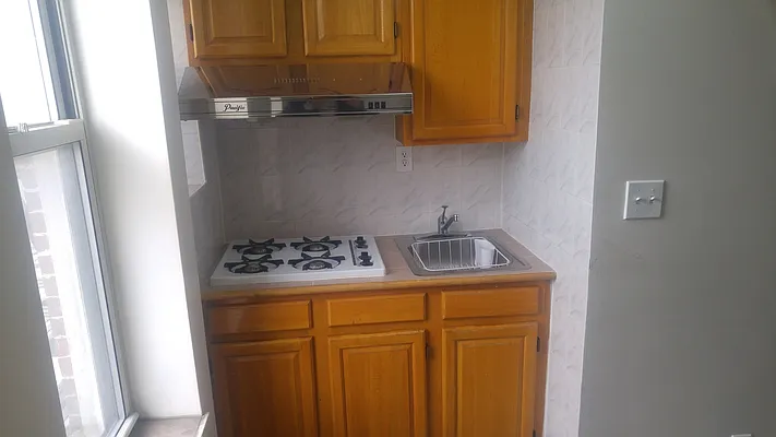 Rented by Downtown Mgt & Realty LLC | media 2