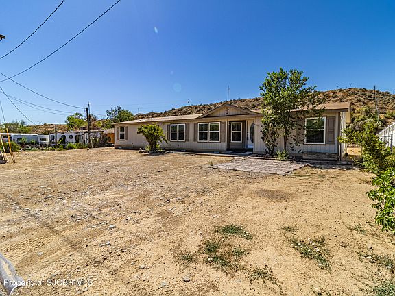 4th image of 1209 Mangum Rd
