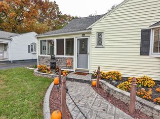 388 Pemberton Rd, Rochester, NY 14622