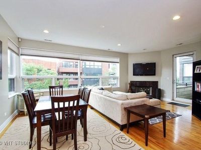 1835 N Milwaukee Ave, Chicago, IL, 60647