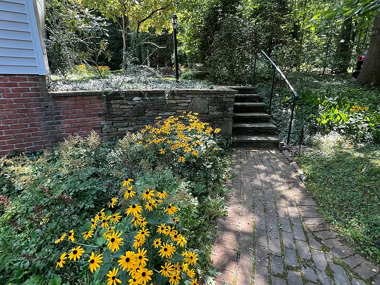 9910 Thwing Rd — Photo 26