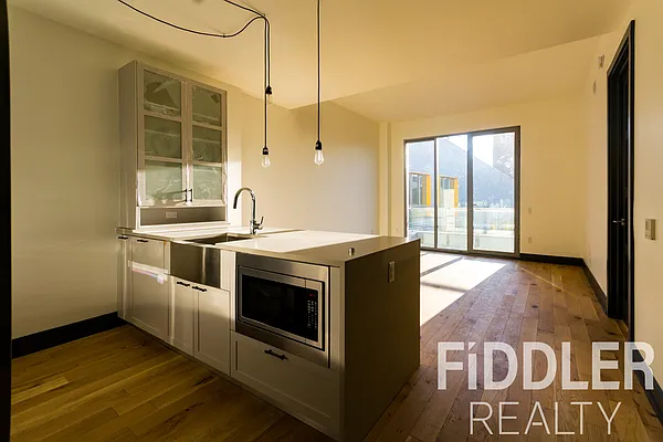 Rented by The KCI Group | media 18