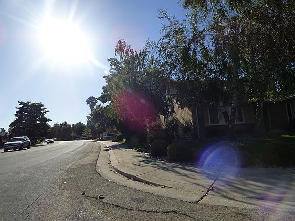 4th image of 3175 Admiral Dr