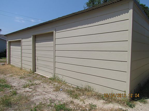 Large  garage