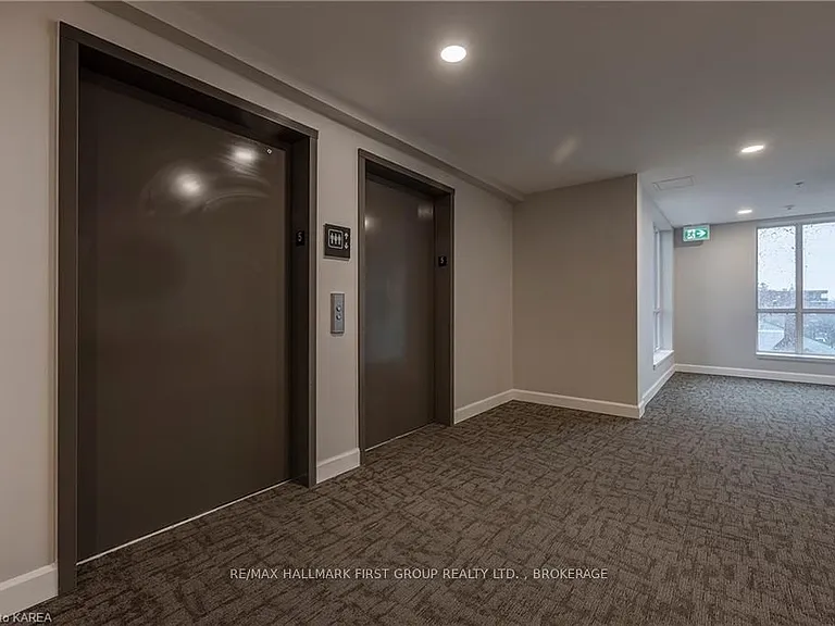 129 A South St #508 — Photo 36