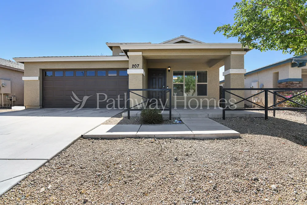Building Photo - 207 W Latona Rd