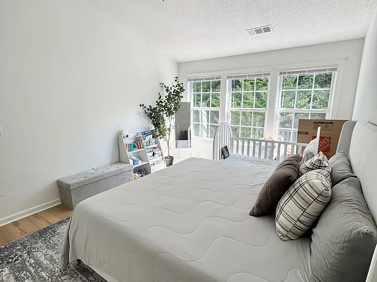 10975 Wittenridge Dr — Photo 11