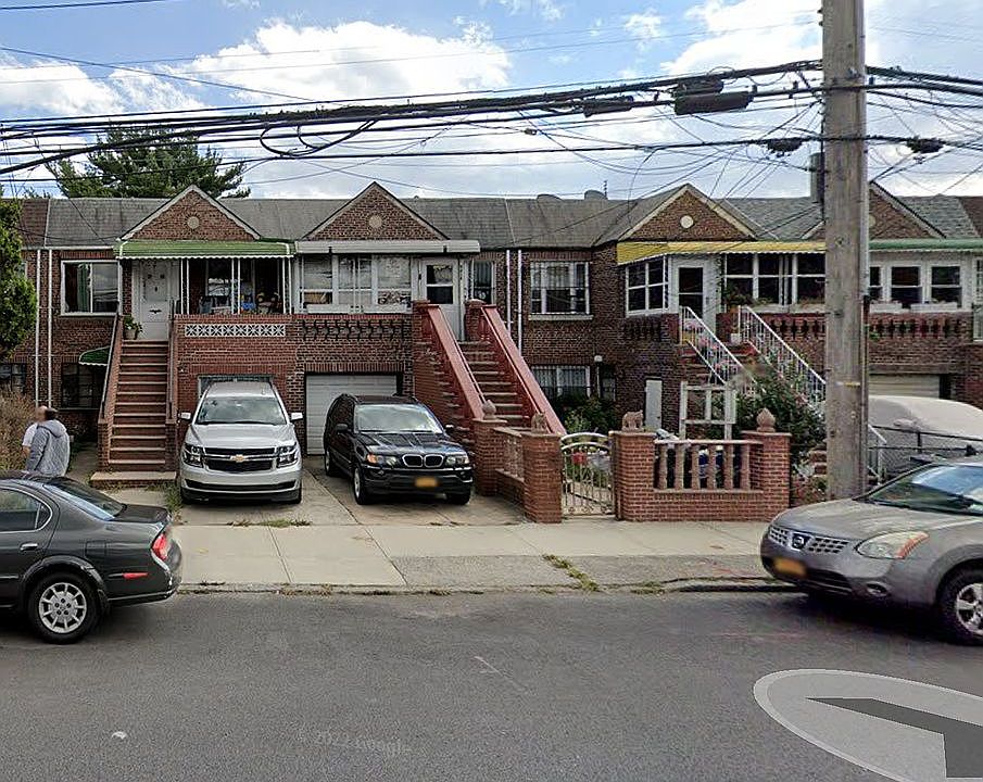 2nd image of 9420 Avenue