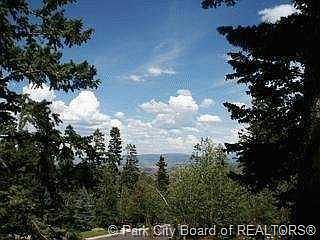 2nd image of 6974 Silver Lake Dr #3