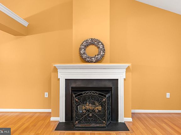 5th image of 171 Saint Andrews Dr