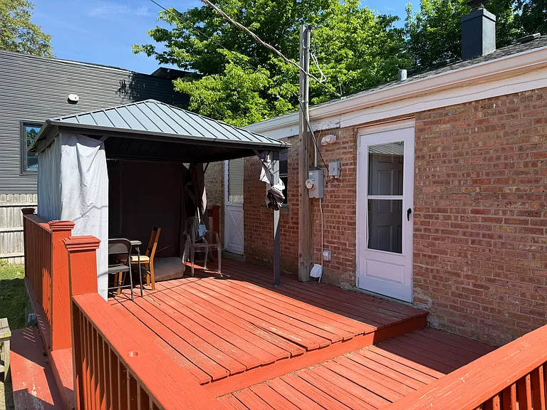 2311 Lake St — Photo 18