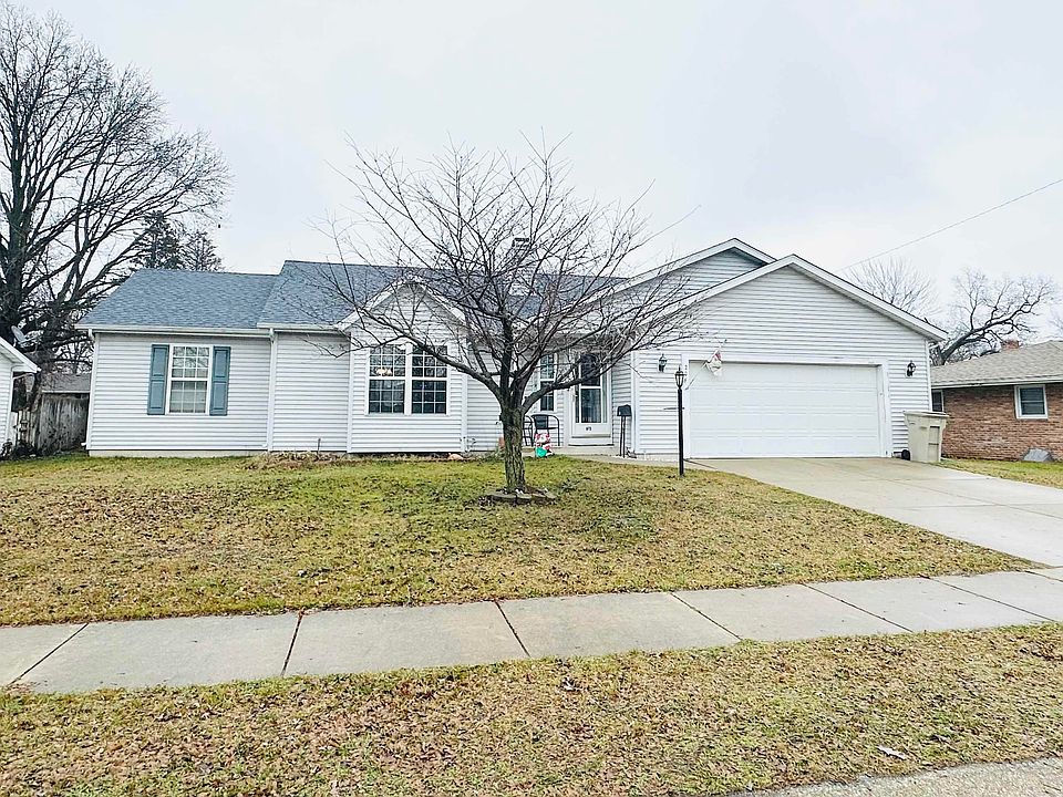 1st image of 206 Parkwood Ln