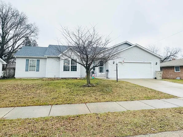 206 Parkwood Ln, South Bend, IN 46619