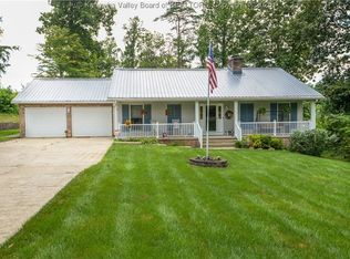 3024 Shadyside Rd, Saint Albans, WV 25177