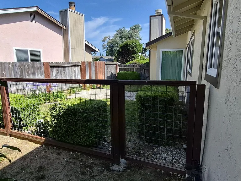 1121 Swallow Ln — Photo 30