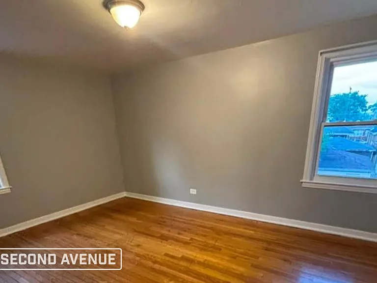 8925 S Laflin St — Photo 12