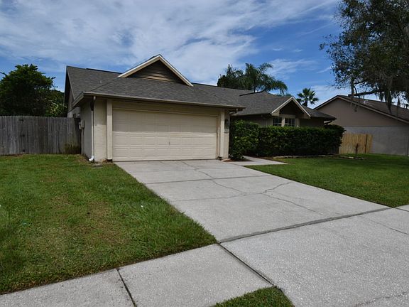 3rd image of 5901 Silver Moon Ave