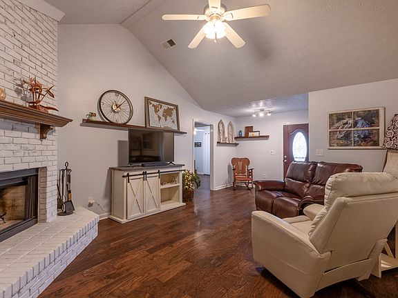 5th image of 57 Lee Road 996