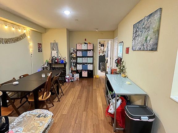 5th image of 1604 N Willington St APT A