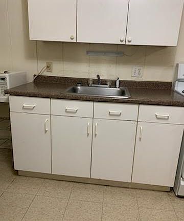 4th image of 516 Seneca St APT C