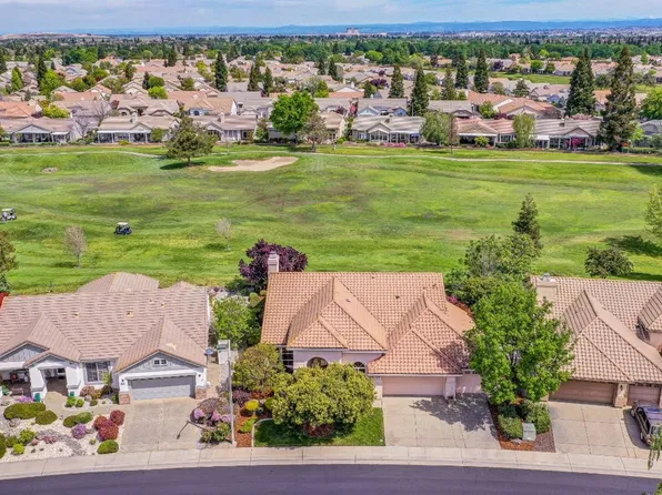 6408 Rose Garden Ln, Roseville, CA 95747